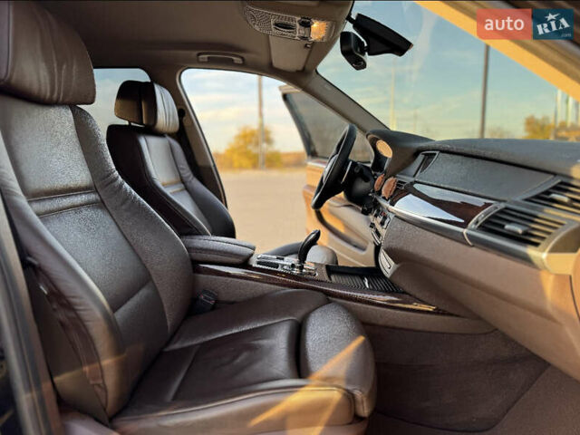 Черный БМВ Х5, объемом двигателя 3 л и пробегом 180 тыс. км за 20500 $, фото 9 на Automoto.ua