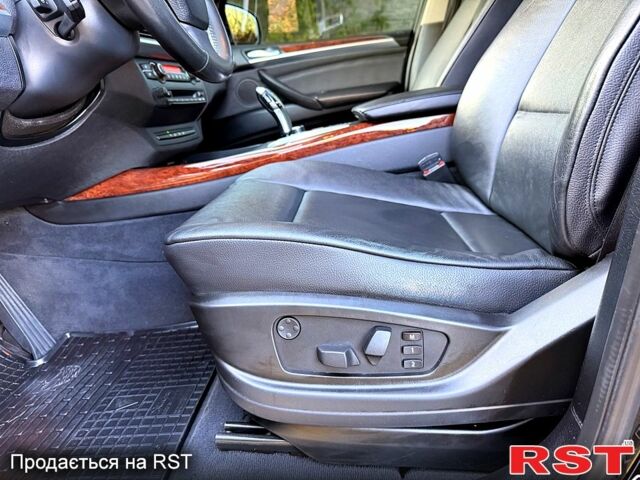 Черный БМВ Х5, объемом двигателя 3 л и пробегом 165 тыс. км за 15500 $, фото 11 на Automoto.ua