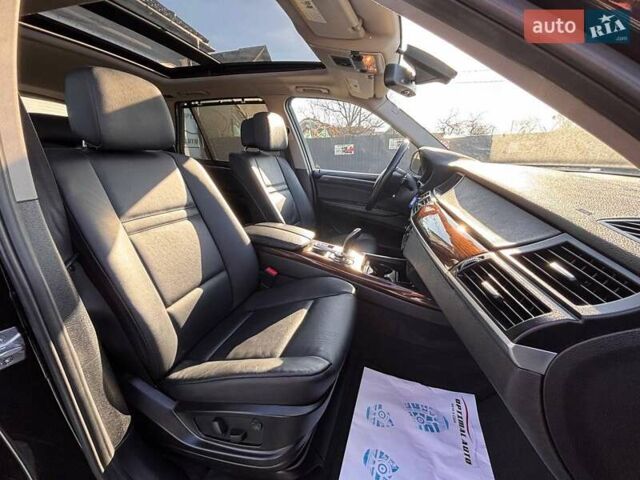 Черный БМВ Х5, объемом двигателя 2.98 л и пробегом 170 тыс. км за 14550 $, фото 29 на Automoto.ua