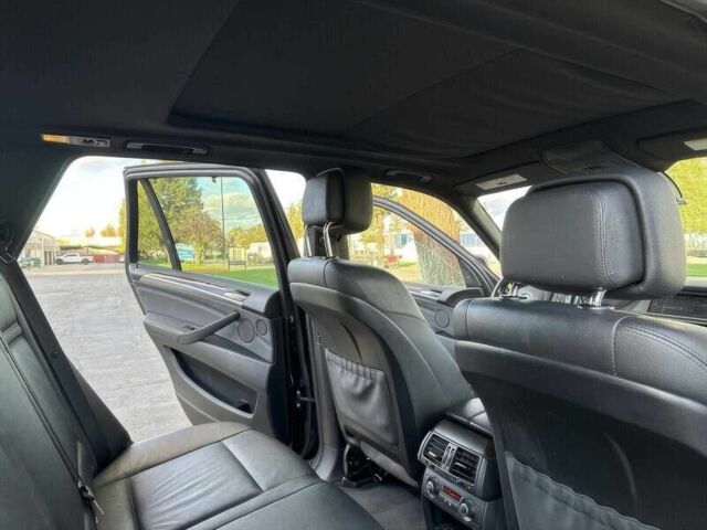 Черный БМВ Х5, объемом двигателя 4.4 л и пробегом 87 тыс. км за 4450 $, фото 11 на Automoto.ua