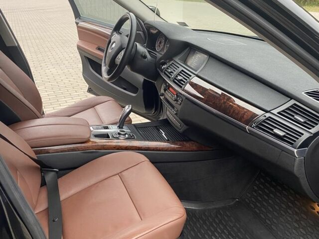 Черный БМВ Х5, объемом двигателя 3 л и пробегом 228 тыс. км за 14900 $, фото 11 на Automoto.ua
