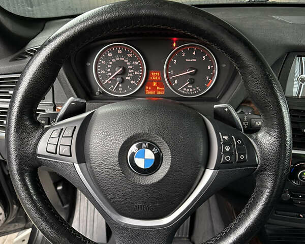 Черный БМВ Х5, объемом двигателя 2.98 л и пробегом 250 тыс. км за 15500 $, фото 12 на Automoto.ua