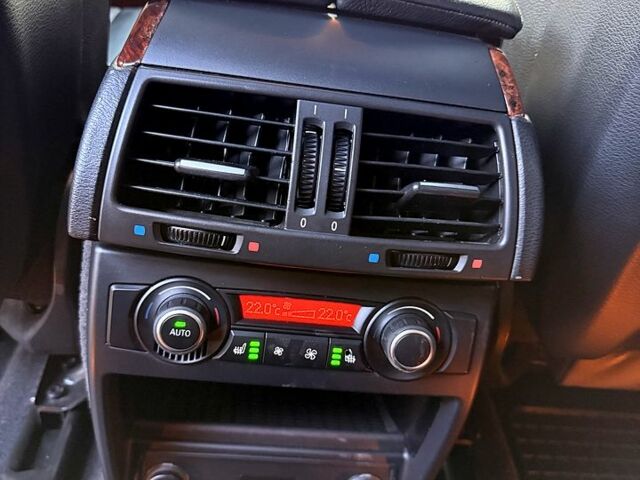 Черный БМВ Х5, объемом двигателя 3 л и пробегом 165 тыс. км за 15500 $, фото 9 на Automoto.ua