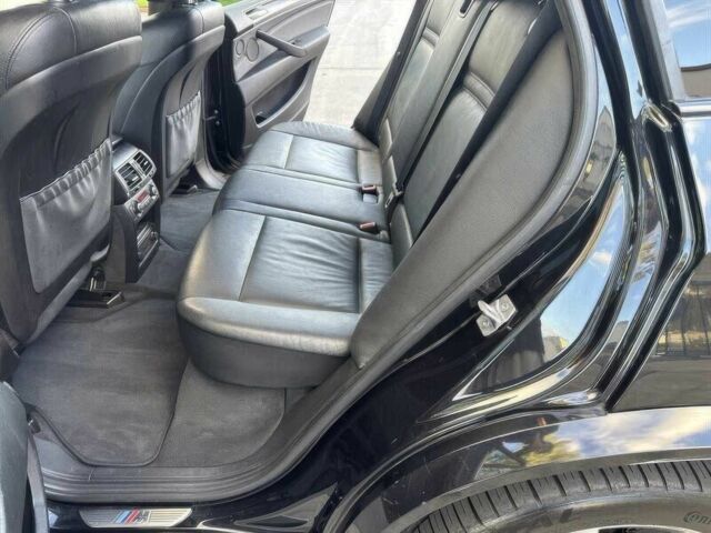 Черный БМВ Х5, объемом двигателя 4.4 л и пробегом 87 тыс. км за 4450 $, фото 12 на Automoto.ua