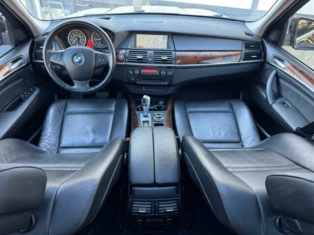 Чорний БМВ Х5, об'ємом двигуна 3 л та пробігом 81 тис. км за 9000 $, фото 7 на Automoto.ua