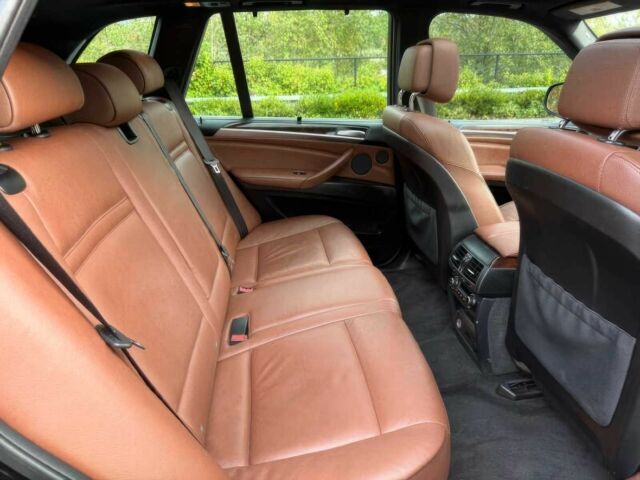 Черный БМВ Х5, объемом двигателя 3 л и пробегом 86 тыс. км за 4500 $, фото 13 на Automoto.ua