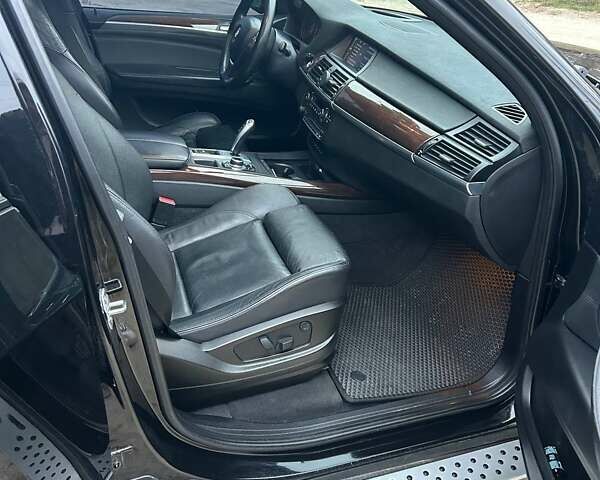 Черный БМВ Х5, объемом двигателя 3 л и пробегом 204 тыс. км за 21900 $, фото 30 на Automoto.ua