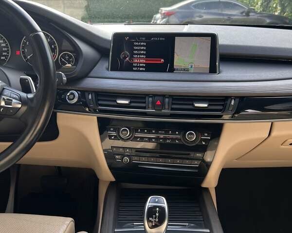 БМВ Х5 2013 в Днепре (Днепропетровске) на Automoto.ua Черный БМВ Х5, объемом двигателя 4.39 л и пробегом 118 тыс. км за 26300 $, фото 25 на Automoto.ua