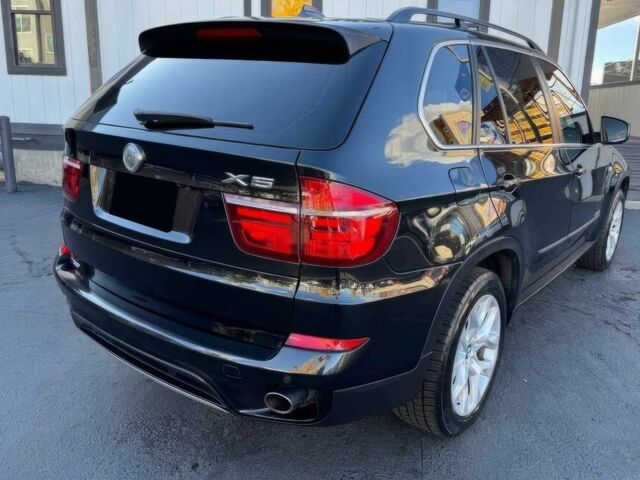 Чорний БМВ Х5, об'ємом двигуна 3 л та пробігом 81 тис. км за 9000 $, фото 3 на Automoto.ua