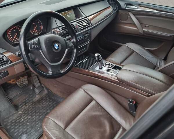 Чорний БМВ Х5, об'ємом двигуна 3 л та пробігом 286 тис. км за 17800 $, фото 11 на Automoto.ua