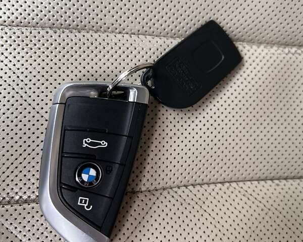 БМВ Х5 2013 в Днепре (Днепропетровске) на Automoto.ua Черный БМВ Х5, объемом двигателя 4.39 л и пробегом 118 тыс. км за 26300 $, фото 39 на Automoto.ua