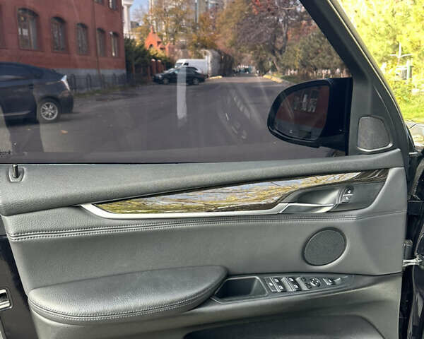 Чорний БМВ Х5, об'ємом двигуна 2.99 л та пробігом 170 тис. км за 32499 $, фото 25 на Automoto.ua