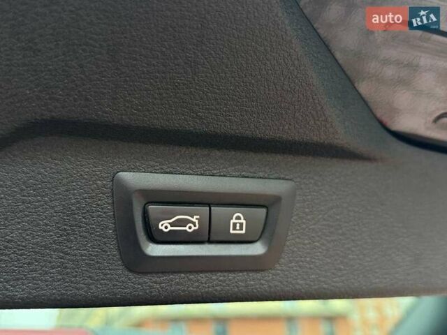 Чорний БМВ Х5, об'ємом двигуна 3 л та пробігом 126 тис. км за 31000 $, фото 26 на Automoto.ua