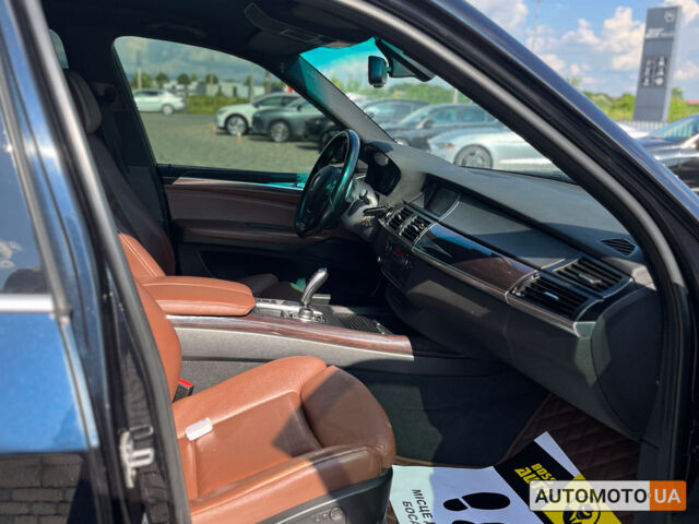 Чорний БМВ Х5, об'ємом двигуна 3 л та пробігом 275 тис. км за 19900 $, фото 24 на Automoto.ua