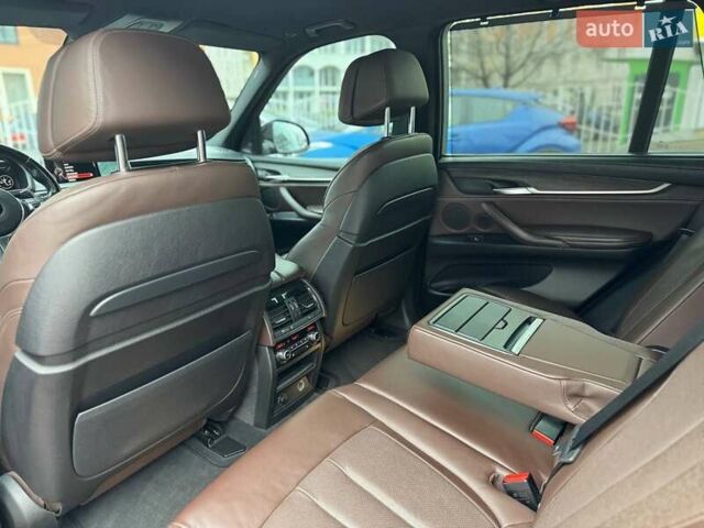 Чорний БМВ Х5, об'ємом двигуна 3 л та пробігом 126 тис. км за 31000 $, фото 21 на Automoto.ua