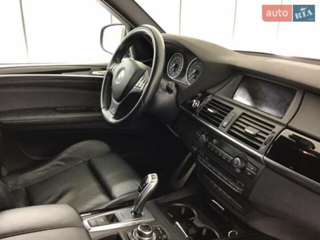 Черный БМВ Х5, объемом двигателя 3 л и пробегом 204 тыс. км за 22500 $, фото 3 на Automoto.ua