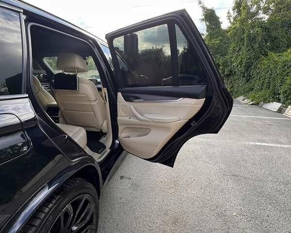 БМВ Х5 2013 в Днепре (Днепропетровске) на Automoto.ua Черный БМВ Х5, объемом двигателя 4.39 л и пробегом 118 тыс. км за 26300 $, фото 28 на Automoto.ua