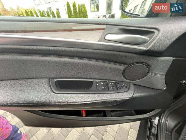 Черный БМВ Х5, объемом двигателя 2.98 л и пробегом 272 тыс. км за 14500 $, фото 8 на Automoto.ua