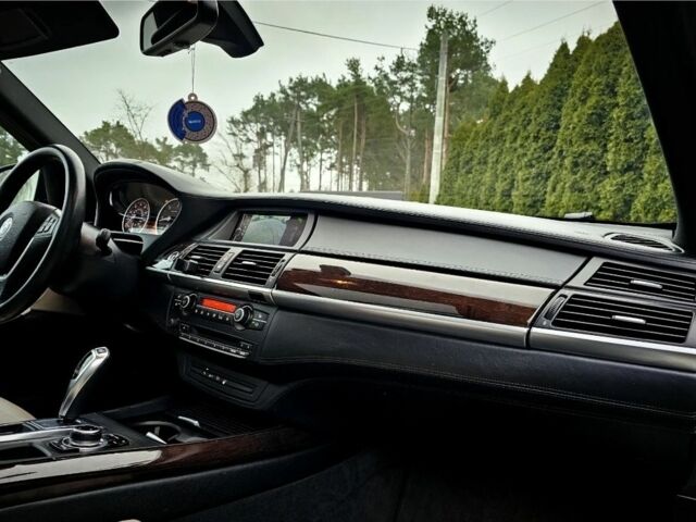 Черный БМВ Х5, объемом двигателя 3.5 л и пробегом 186 тыс. км за 3850 $, фото 14 на Automoto.ua