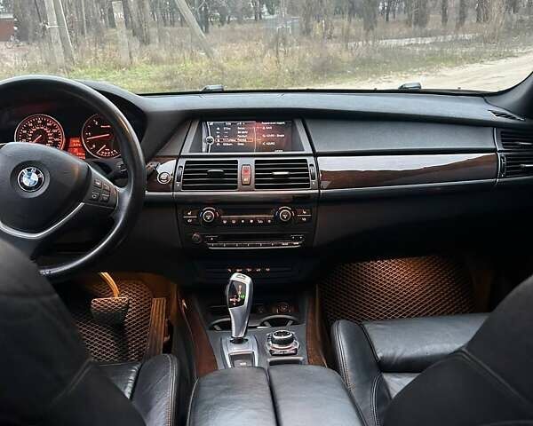 Черный БМВ Х5, объемом двигателя 3 л и пробегом 204 тыс. км за 21900 $, фото 16 на Automoto.ua