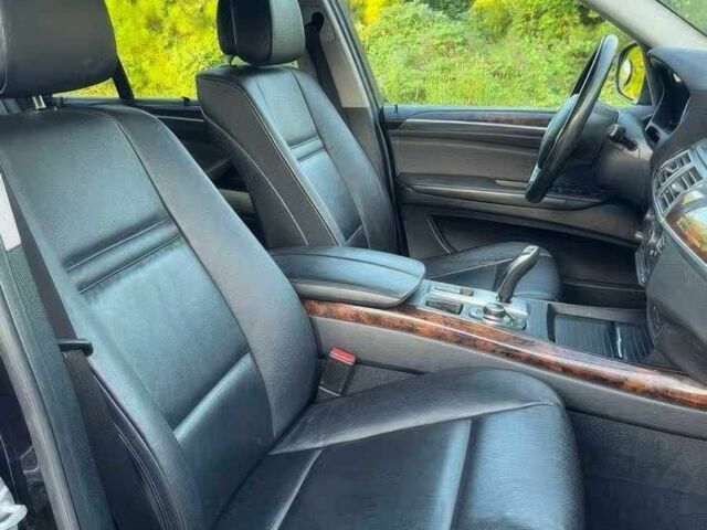 БМВ Х5 2013 в Чернигове на Automoto.ua Черный БМВ Х5, объемом двигателя 3 л и пробегом 81 тыс. км за 4800 $, фото 10 на Automoto.ua