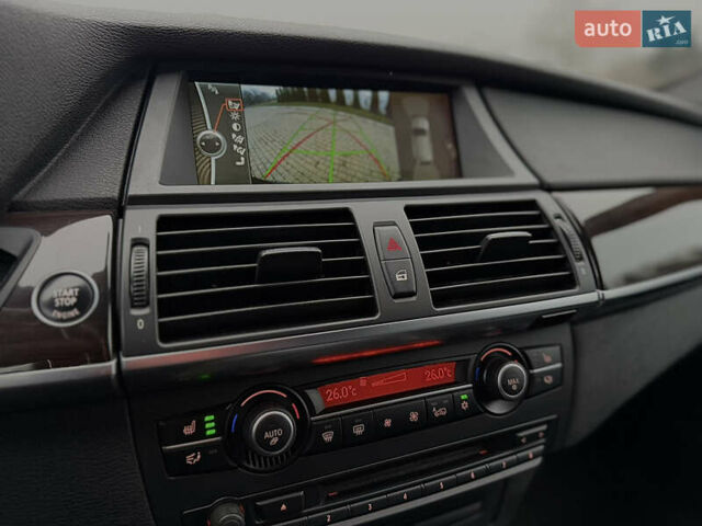Чорний БМВ Х5, об'ємом двигуна 2.99 л та пробігом 300 тис. км за 15700 $, фото 29 на Automoto.ua