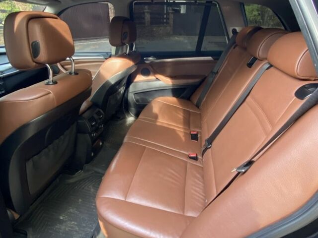 Черный БМВ Х5, объемом двигателя 3 л и пробегом 307 тыс. км за 13500 $, фото 9 на Automoto.ua