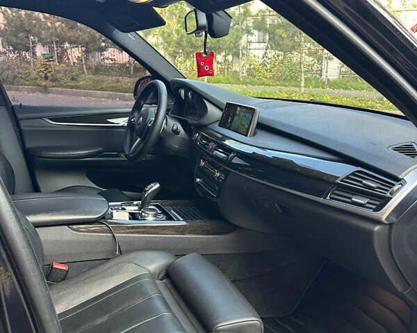 Чорний БМВ Х5, об'ємом двигуна 2.99 л та пробігом 170 тис. км за 32499 $, фото 29 на Automoto.ua