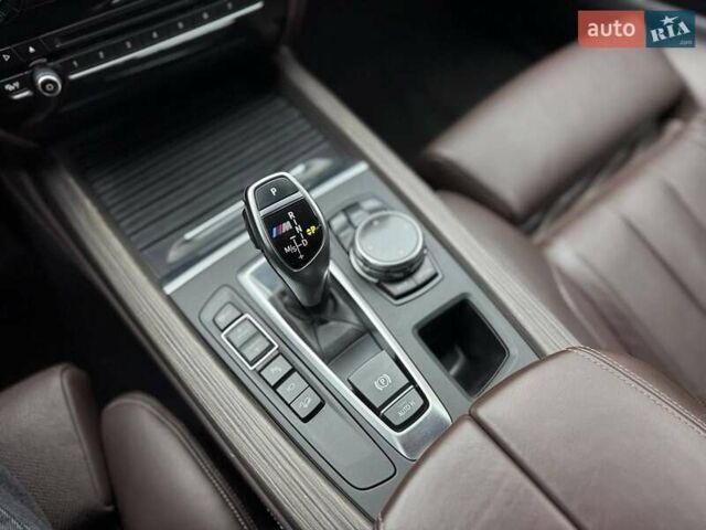 Чорний БМВ Х5, об'ємом двигуна 3 л та пробігом 126 тис. км за 31000 $, фото 25 на Automoto.ua