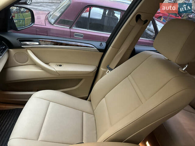 Черный БМВ Х5, объемом двигателя 2.98 л и пробегом 140 тыс. км за 15500 $, фото 21 на Automoto.ua