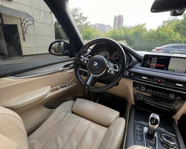 БМВ Х5 2013 в Днепре (Днепропетровске) на Automoto.ua Черный БМВ Х5, объемом двигателя 4.39 л и пробегом 118 тыс. км за 26300 $, фото 27 на Automoto.ua