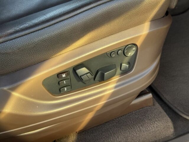 Черный БМВ Х5, объемом двигателя 3 л и пробегом 180 тыс. км за 20500 $, фото 14 на Automoto.ua