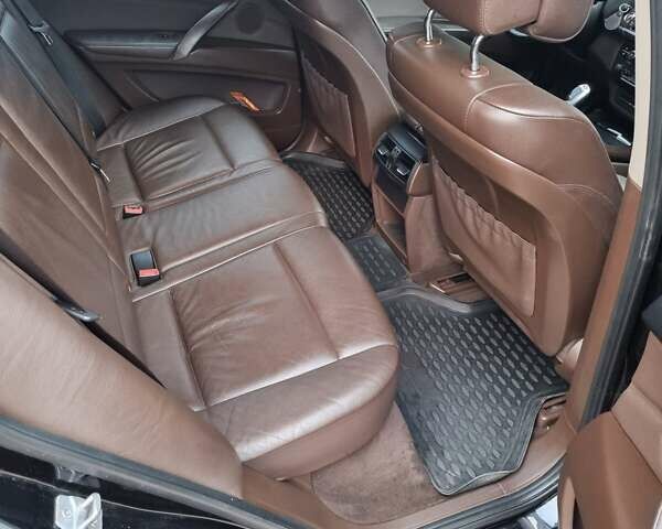 Чорний БМВ Х5, об'ємом двигуна 3 л та пробігом 286 тис. км за 17800 $, фото 18 на Automoto.ua