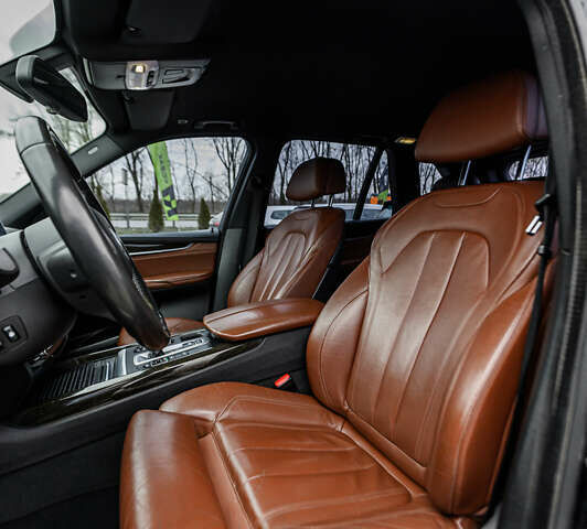 Черный БМВ Х5, объемом двигателя 3 л и пробегом 235 тыс. км за 25490 $, фото 76 на Automoto.ua