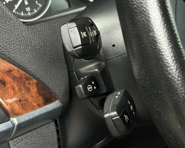 Черный БМВ Х5, объемом двигателя 2.98 л и пробегом 250 тыс. км за 15500 $, фото 13 на Automoto.ua