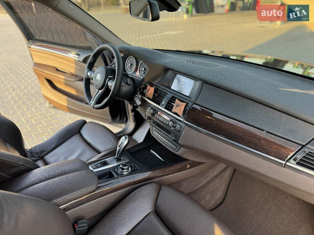 Черный БМВ Х5, объемом двигателя 3 л и пробегом 180 тыс. км за 20500 $, фото 14 на Automoto.ua