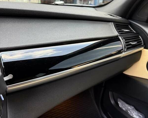 Черный БМВ Х5, объемом двигателя 2.99 л и пробегом 340 тыс. км за 22500 $, фото 9 на Automoto.ua