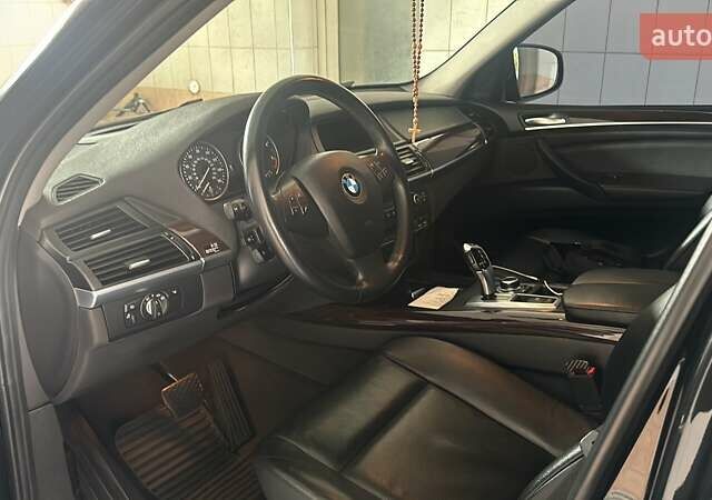 Черный БМВ Х5, объемом двигателя 2.99 л и пробегом 150 тыс. км за 22000 $, фото 3 на Automoto.ua