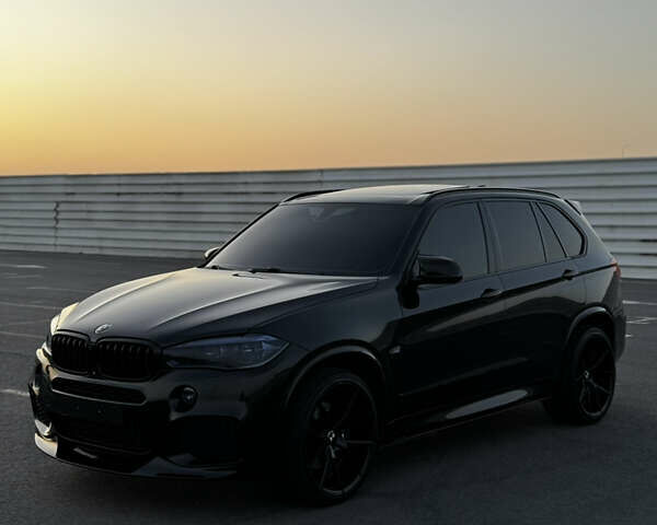 Чорний БМВ Х5, об'ємом двигуна 4.39 л та пробігом 204 тис. км за 26500 $, фото 7 на Automoto.ua