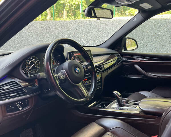 Чорний БМВ Х5, об'ємом двигуна 2.98 л та пробігом 255 тис. км за 29800 $, фото 11 на Automoto.ua