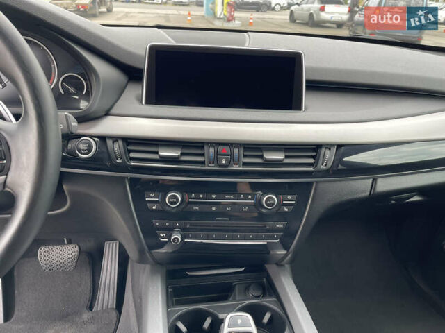 Черный БМВ Х5, объемом двигателя 2 л и пробегом 204 тыс. км за 26900 $, фото 41 на Automoto.ua