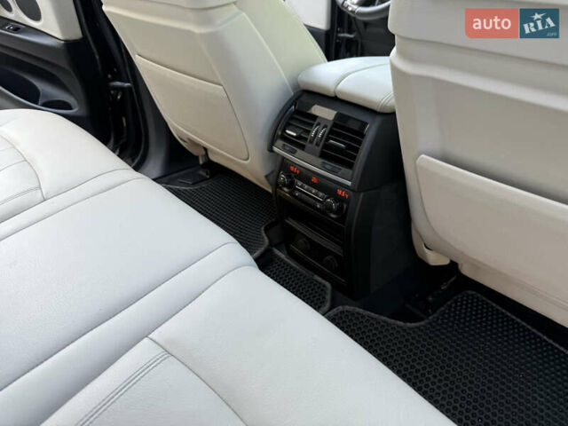 Черный БМВ Х5, объемом двигателя 2.98 л и пробегом 157 тыс. км за 25700 $, фото 45 на Automoto.ua