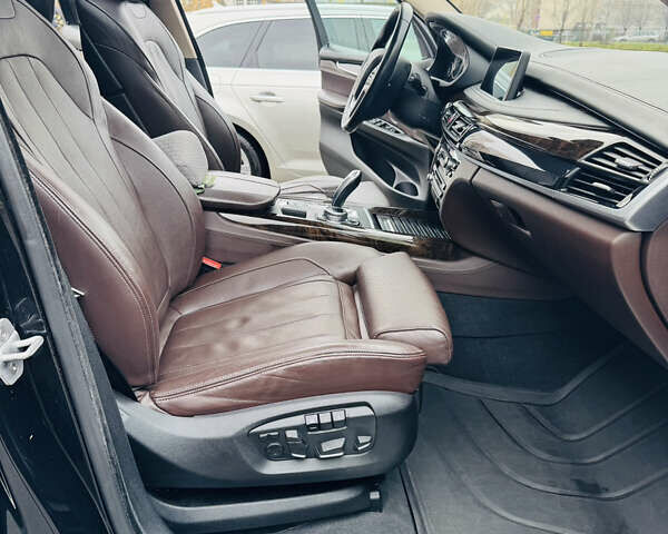 Черный БМВ Х5, объемом двигателя 2.98 л и пробегом 210 тыс. км за 22500 $, фото 8 на Automoto.ua