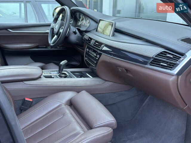 Черный БМВ Х5, объемом двигателя 3 л и пробегом 207 тыс. км за 35500 $, фото 11 на Automoto.ua