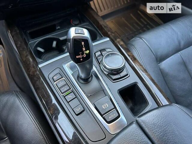 Чорний БМВ Х5, об'ємом двигуна 3 л та пробігом 235 тис. км за 32300 $, фото 7 на Automoto.ua