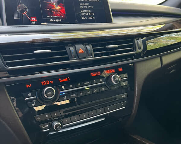 Чорний БМВ Х5, об'ємом двигуна 2.98 л та пробігом 255 тис. км за 29800 $, фото 16 на Automoto.ua