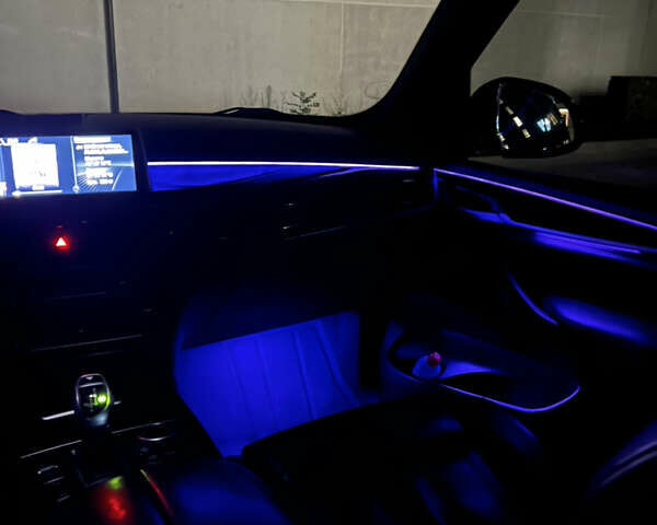 Чорний БМВ Х5, об'ємом двигуна 2.98 л та пробігом 255 тис. км за 29800 $, фото 31 на Automoto.ua