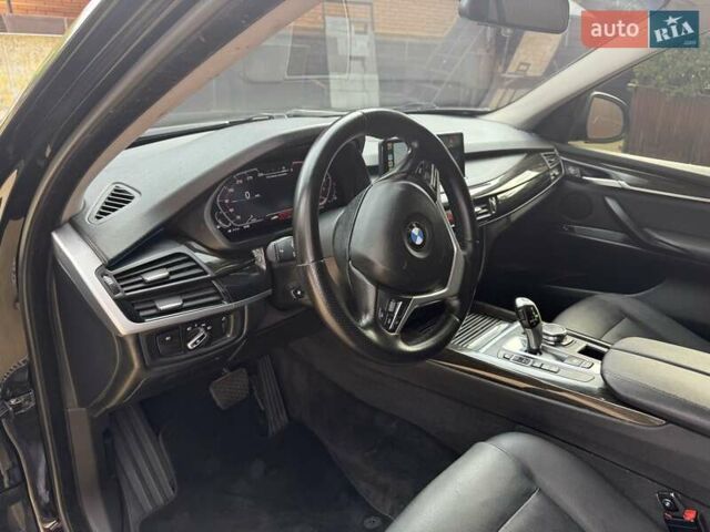 Черный БМВ Х5, объемом двигателя 2.98 л и пробегом 355 тыс. км за 17200 $, фото 7 на Automoto.ua
