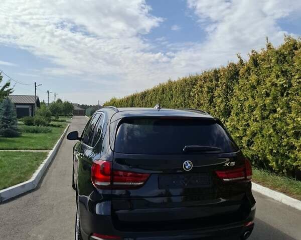 Чорний БМВ Х5, об'ємом двигуна 3 л та пробігом 280 тис. км за 21500 $, фото 29 на Automoto.ua