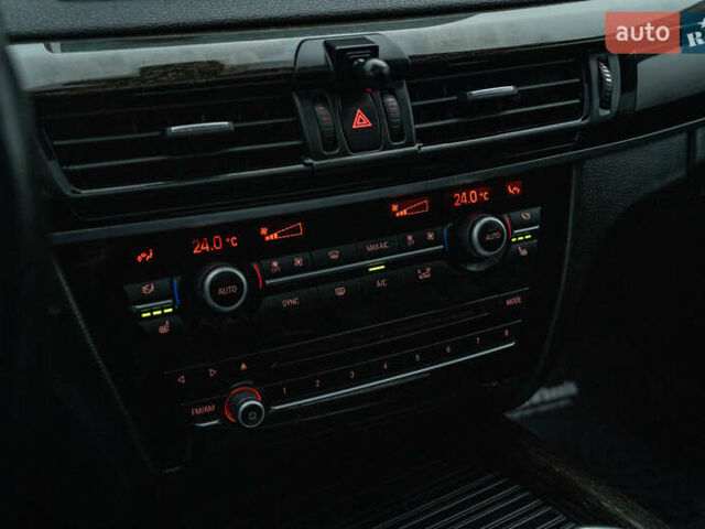 Чорний БМВ Х5, об'ємом двигуна 2.98 л та пробігом 220 тис. км за 22900 $, фото 29 на Automoto.ua